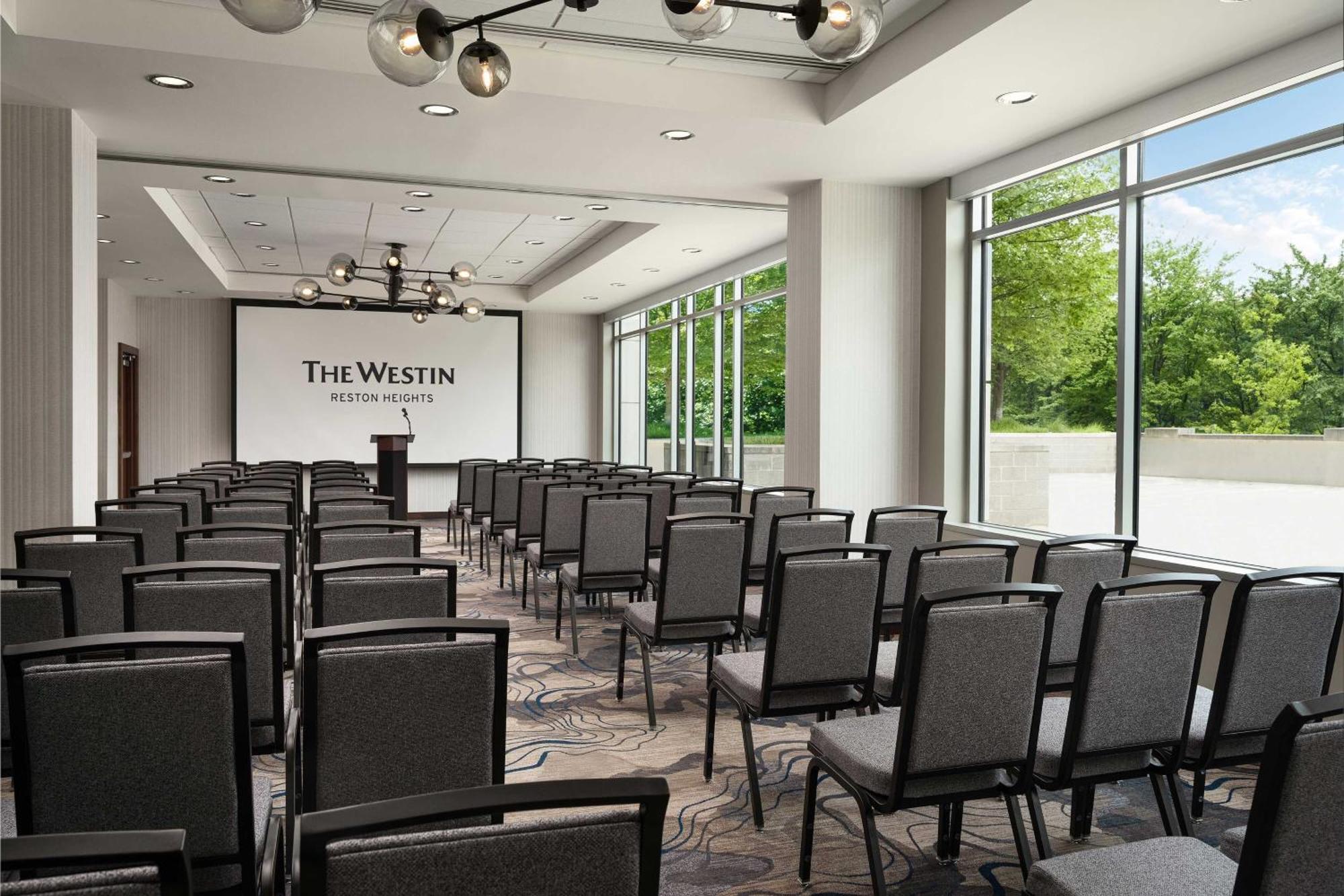 Отель The Westin Reston Heights Экстерьер фото