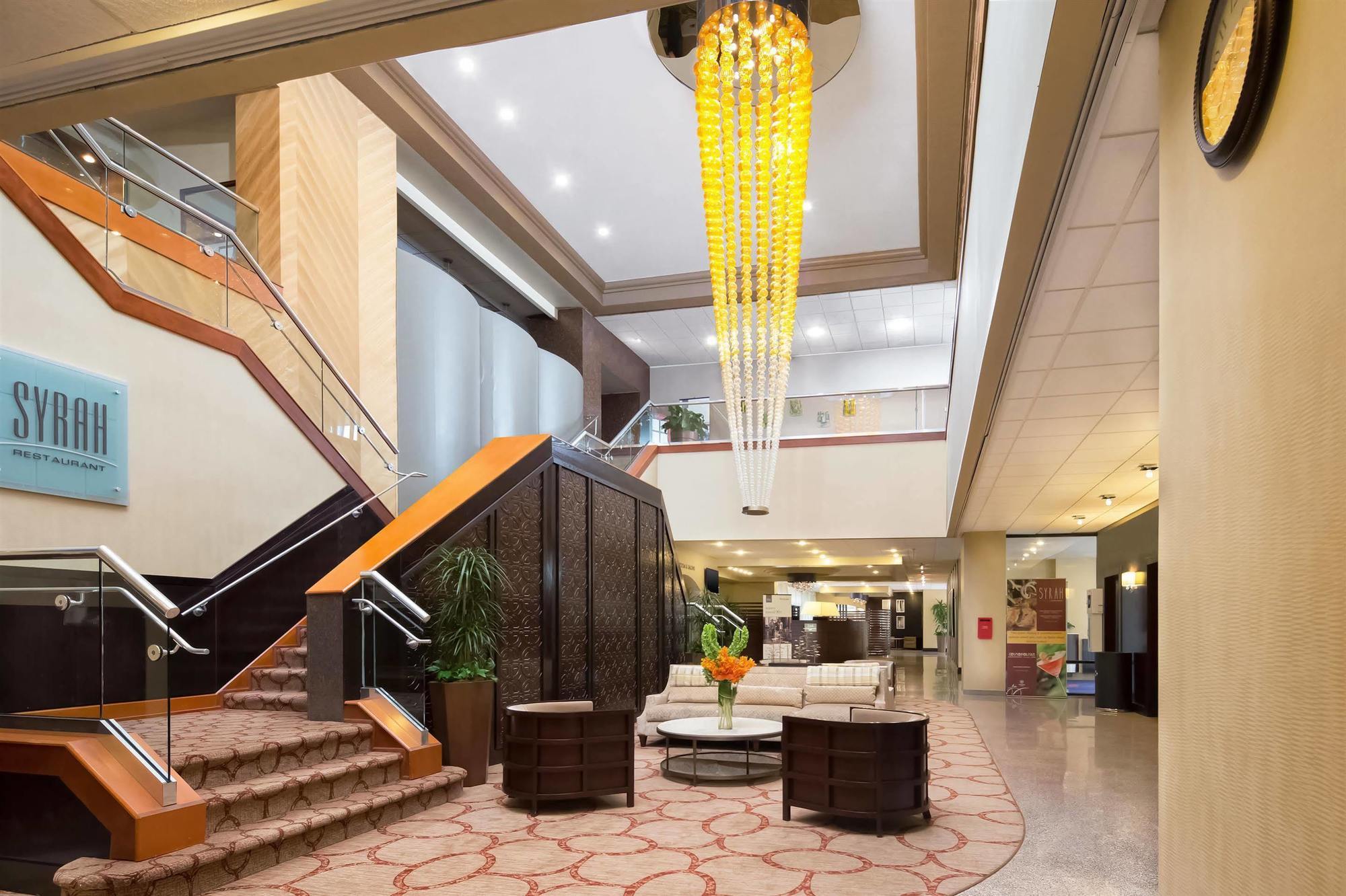 Отель The Westin Reston Heights Экстерьер фото