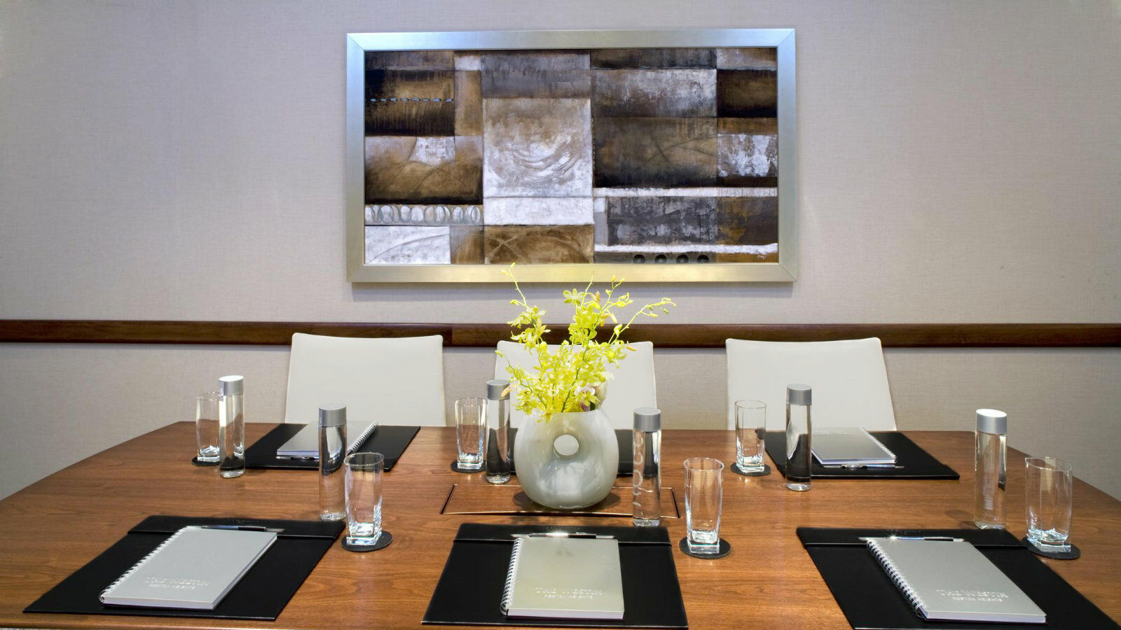 Отель The Westin Reston Heights Экстерьер фото