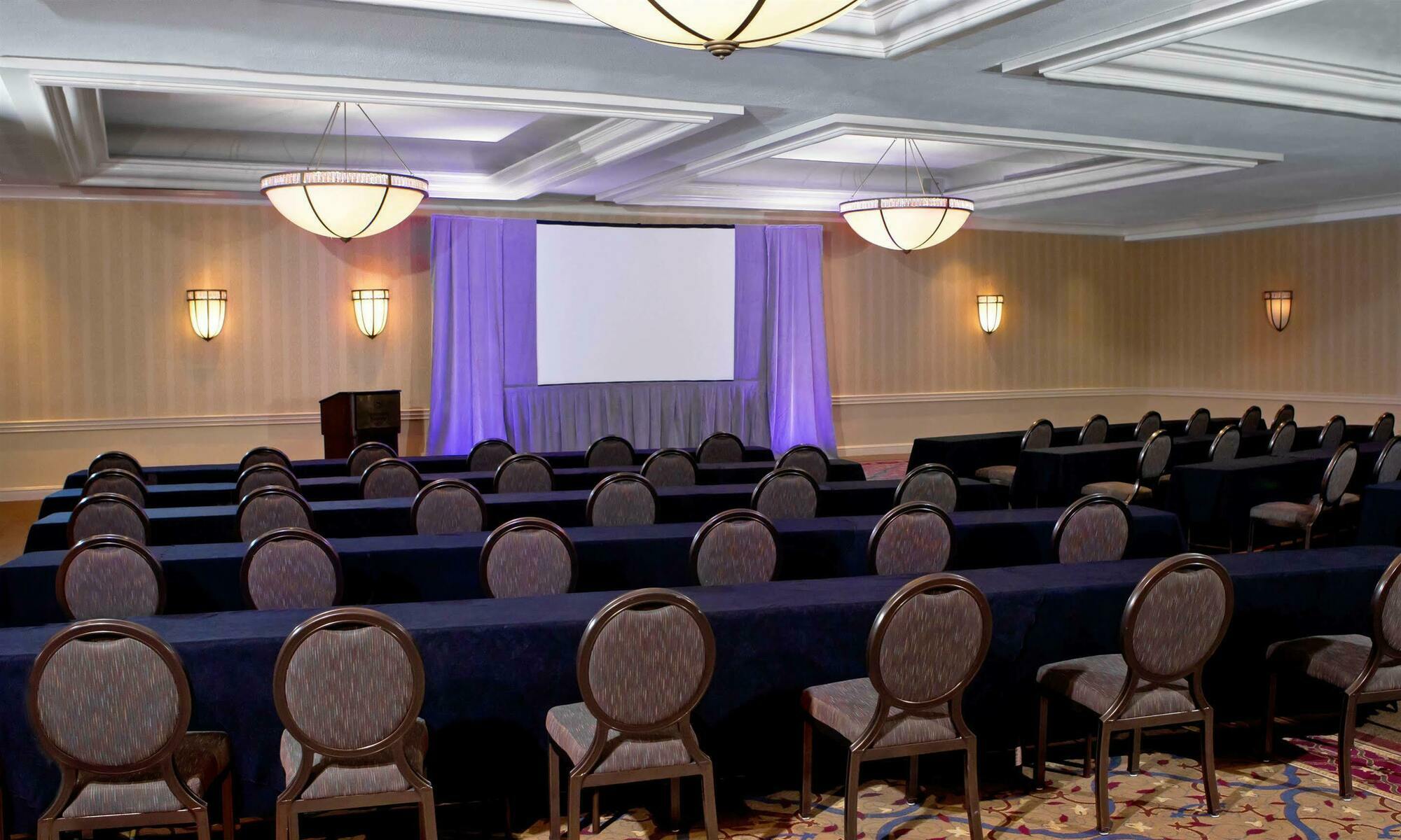 Отель The Westin Reston Heights Экстерьер фото