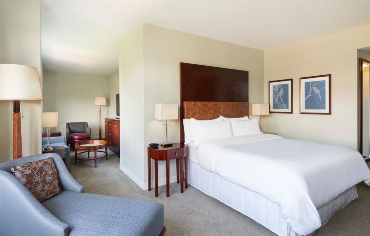 Отель The Westin Reston Heights Экстерьер фото